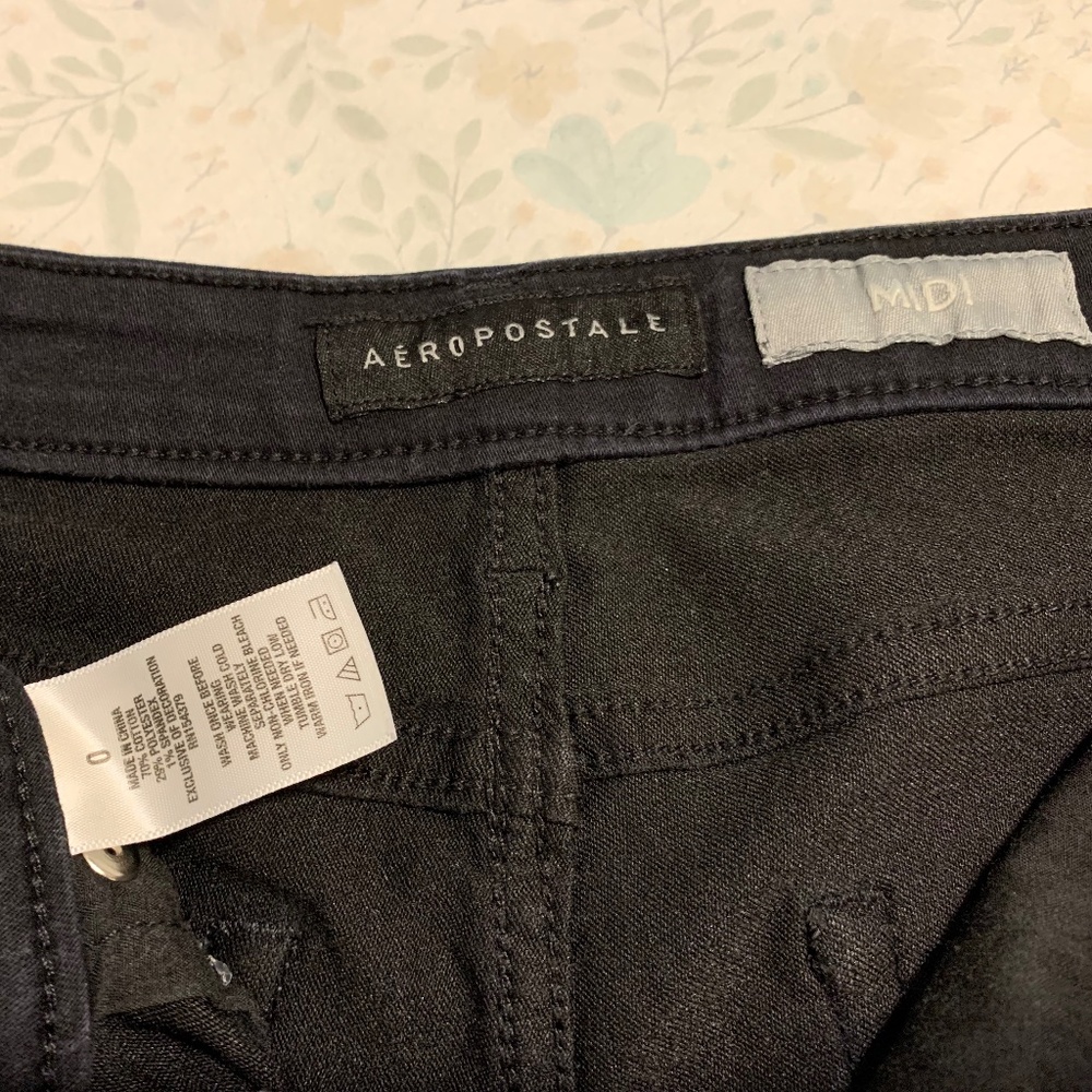 Aeropostale Black Midi Shorts